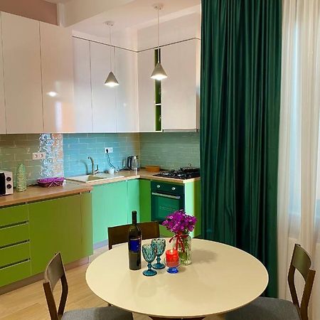 Lovely And Cozy Apartment! Kʼutʼaisi Exterior foto