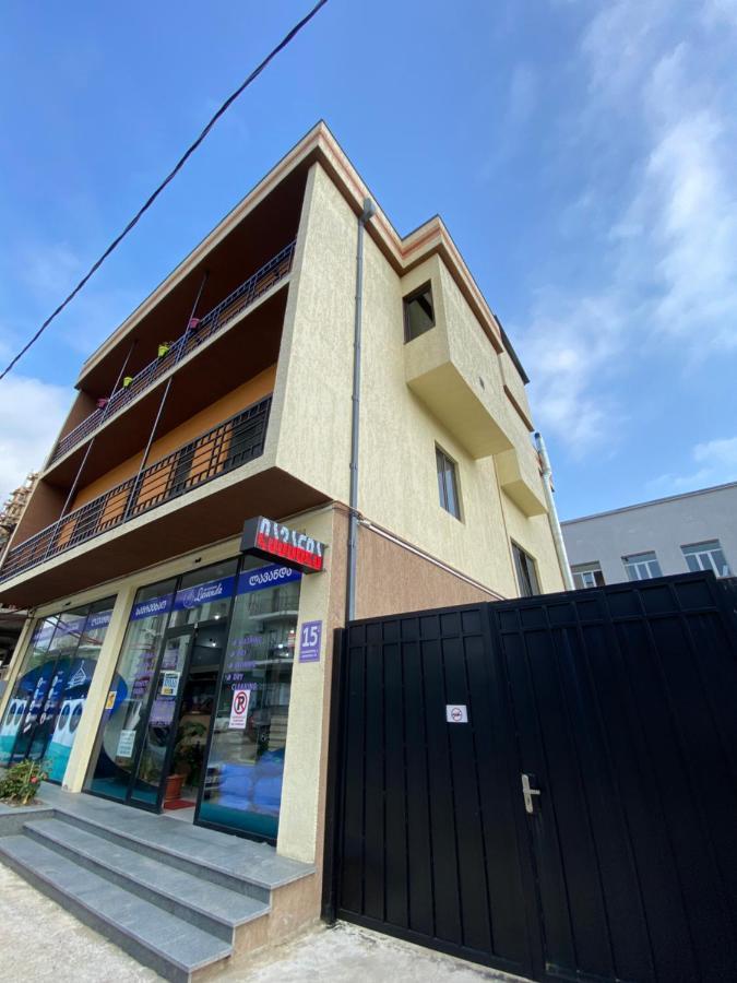 Lovely And Cozy Apartment! Kʼutʼaisi Exterior foto