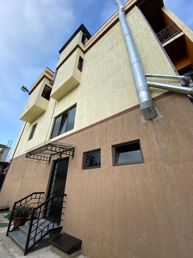 Lovely And Cozy Apartment! Kʼutʼaisi Exterior foto